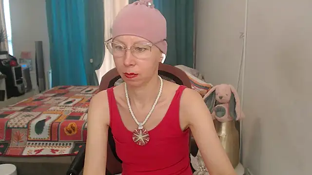 LuxuryNika live sex cam