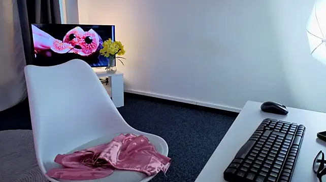 BellaSkyyy live sex cam