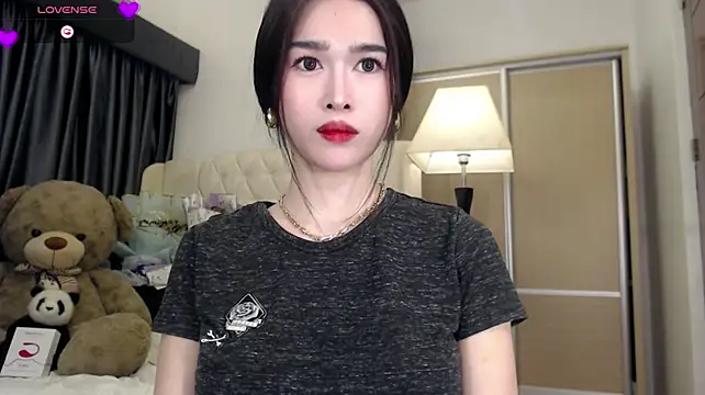 KeenMazikeen69 live sex cam