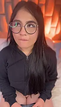 GEENESIS live cam on StripChat