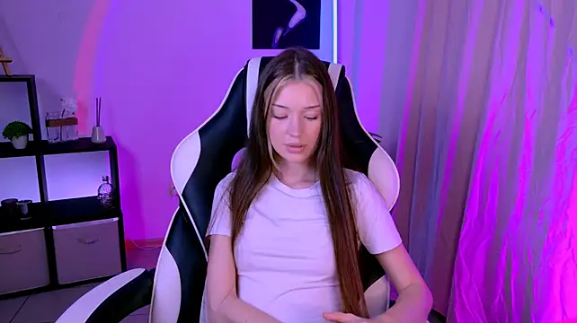 KiraKittyy_ live sex cam