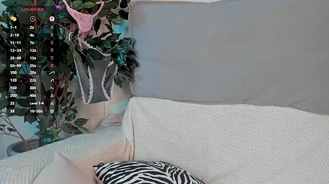 LisbethBetz live cam on StripChat