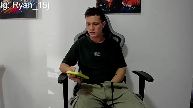 RyanHorseman live cam on StripChat