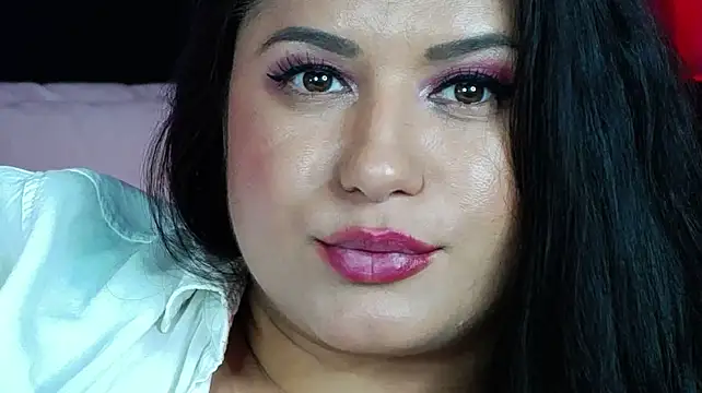 EssenaMonroe live sex cam