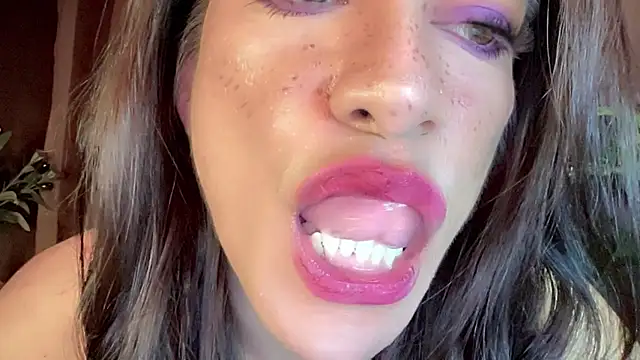 BaffledLensman live cam on StripChat