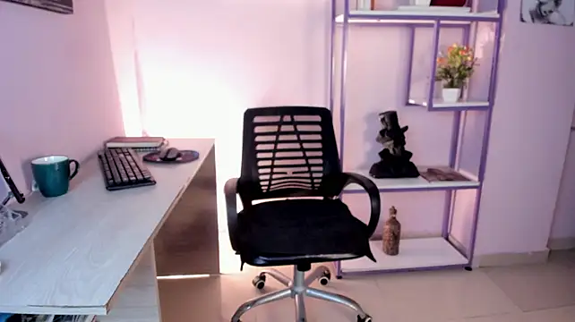 milenahot__69 live cam on StripChat
