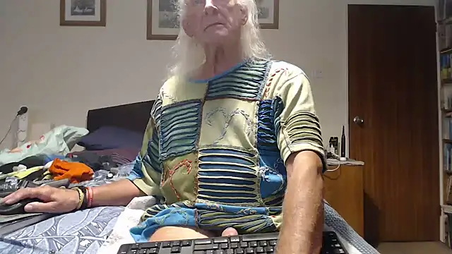 WaverlyKernow live sex cam