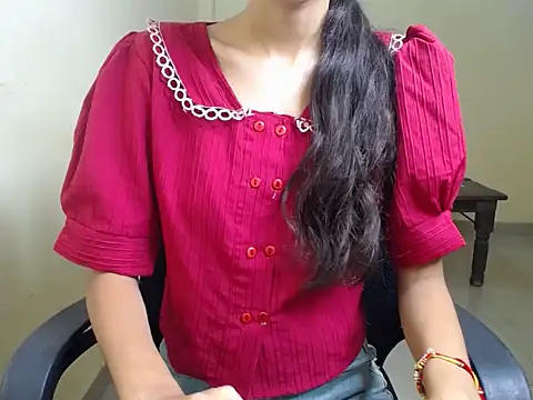 kiya_7 live cam on StripChat