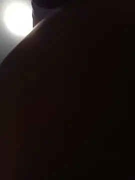 Cnutt310 live sex cam
