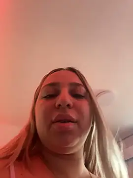 xLexi live cam on StripChat