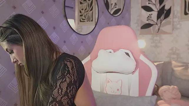 MaddyOwens live cam on StripChat