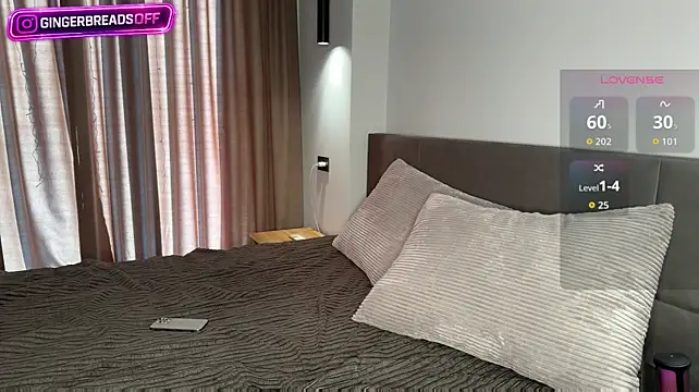 GINGER_BREADS live sex cam