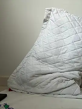 ScarletNude live sex cam