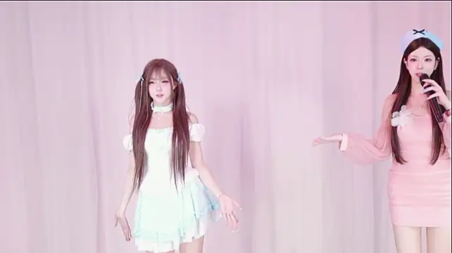 Lris-Girls live sex cam