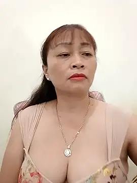 Baby-ladyboobs2026 live cam on StripChat