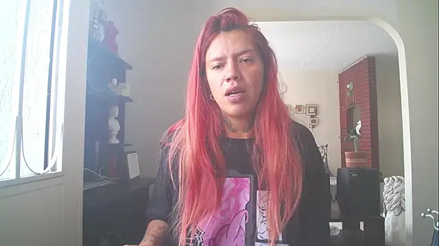 PhiliaShekinah1 live cam on StripChat