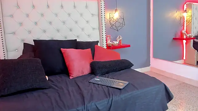 susangoald live sex cam