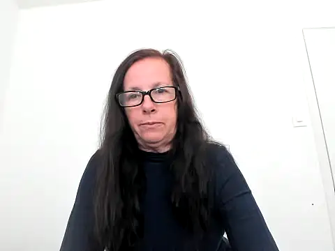 VerySassyPeachGoddess live cam on StripChat
