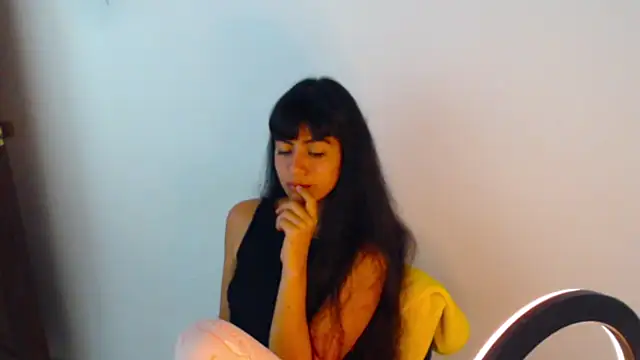 meganmiauu live cam on StripChat