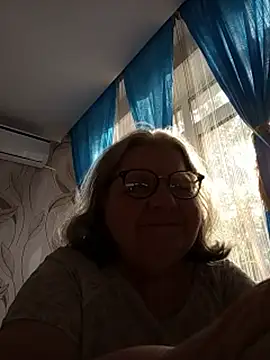MartaMia68 live cam on StripChat