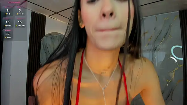 Meghancooper live cam on StripChat