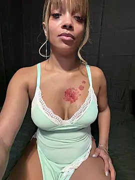 Rakiyahcharms