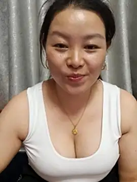 Jennie_dogy live cam on StripChat