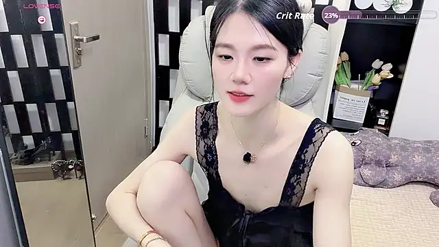 Yueyue-MM live cam on StripChat