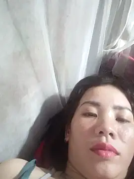 Isabella_pusy live cam on StripChat