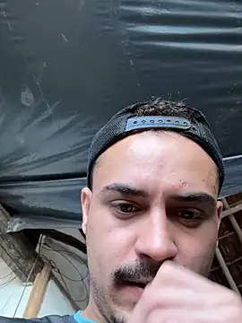 gustavodotado (M young) - Bater uma no trabalho