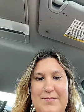 Latinamommy26 live sex cam