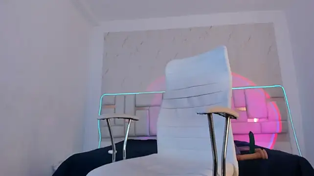gigi_spellman live cam on StripChat