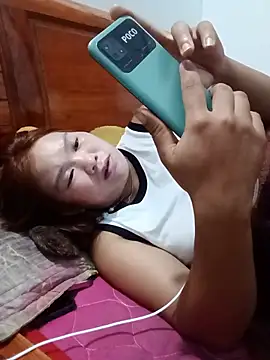 khsshoa_j live cam on StripChat