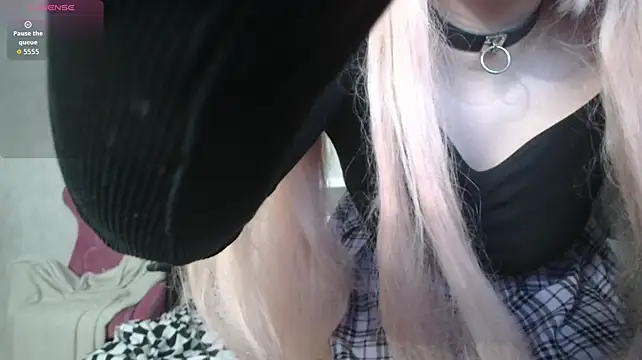 ScallyMilana_ live sex cam