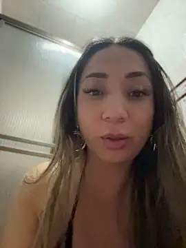 emma1981 live sex cam