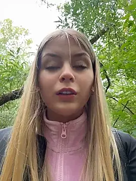 RossyMood live sex cam