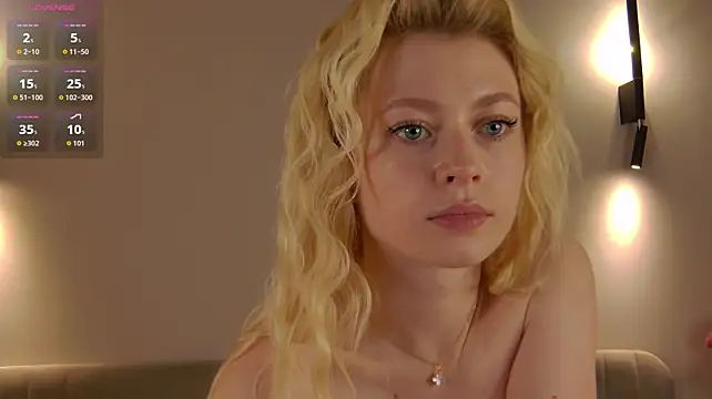Mozaly live sex cam