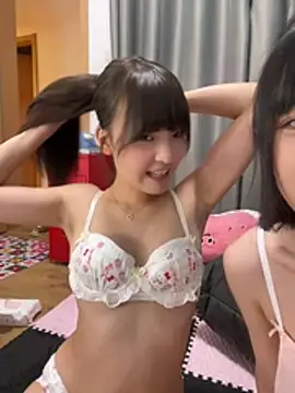 qiqi_x live sex cam