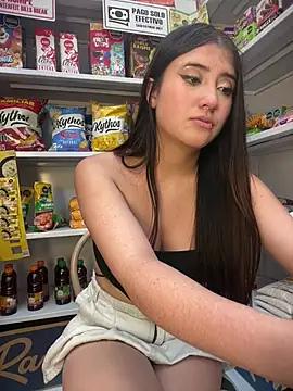 StrawberryPink_ live cam on StripChat
