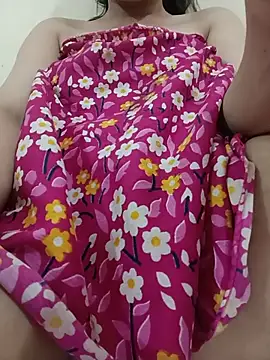 Divya3107 live cam on StripChat