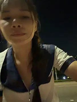 Fire-18 live sex cam