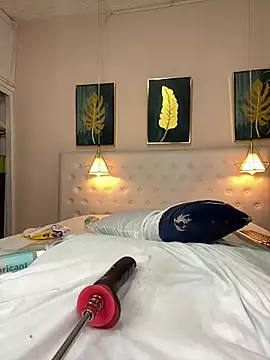 valerie_lya