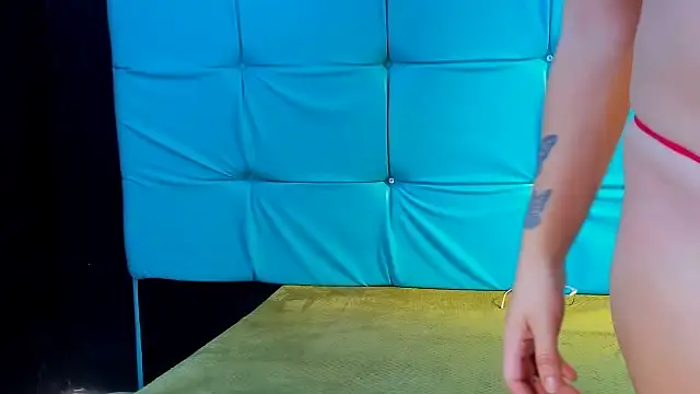 Hott_Bunny live sex cam