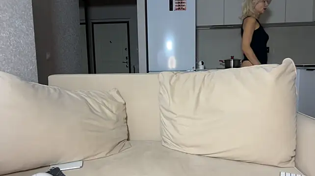 Molly_Beauti live sex cam