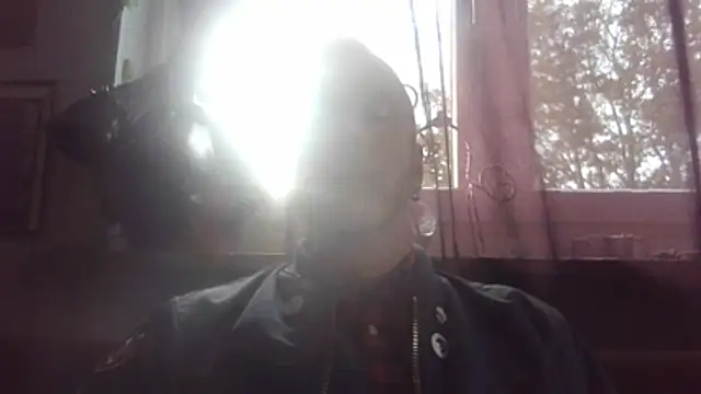 SHARPSkinhead live sex cam