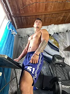 ThiagoBlaze live sex cam