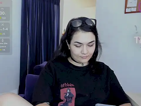 Babe-sofi live cam on StripChat