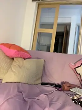 Meganmilk1 live sex cam