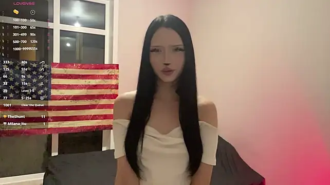 ElfriedaCutno live cam on StripChat