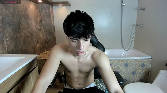 Nathan_Owen live sex cam